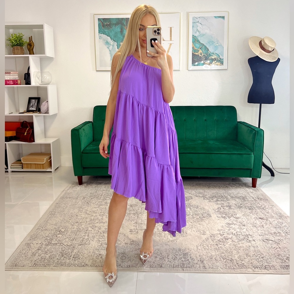 Elegant Asymmetrical Purple Dress with Flowing Hemline
